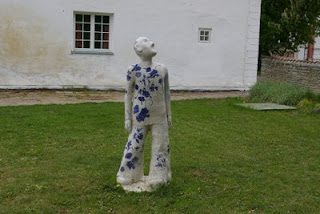 Welcome to Estonia - statue near Sagadi manor