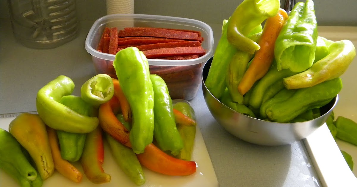 Mancipes Canned Banana Peppers Stuffed With Pepperoni