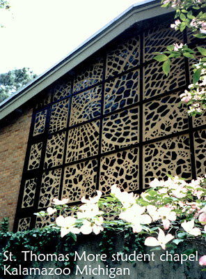 hector and smith glass st thomas more student chapel kalamazoo