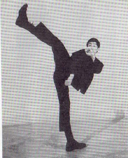 bruce lee kick