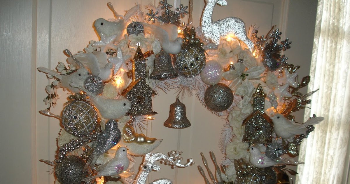 Just Between Us Girls ARE YOU STILL LOOKING FOR A WREATH....SHABBY