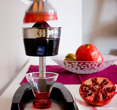 Fresh Crushed Pomegranate Juice! Use a Manual Juicer. - Vegan Recipe