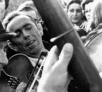 Antonio 'el Galleta' tocando en la Venta El Túnel, 1978. (Autor: JMFontecha)