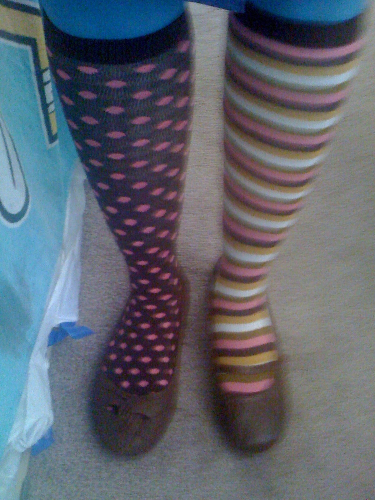 http://4.bp.blogspot.com/_Dx6wi03uk-w/TNBX71QlhzI/AAAAAAAAA40/-kFbcss1xfo/s1600/Pippy%2Bsocks.jpg