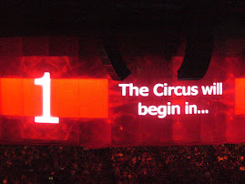 The Circus will beginn in...3, 2,
