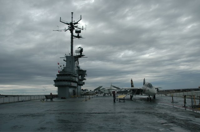 [USSLexington06.jpg]