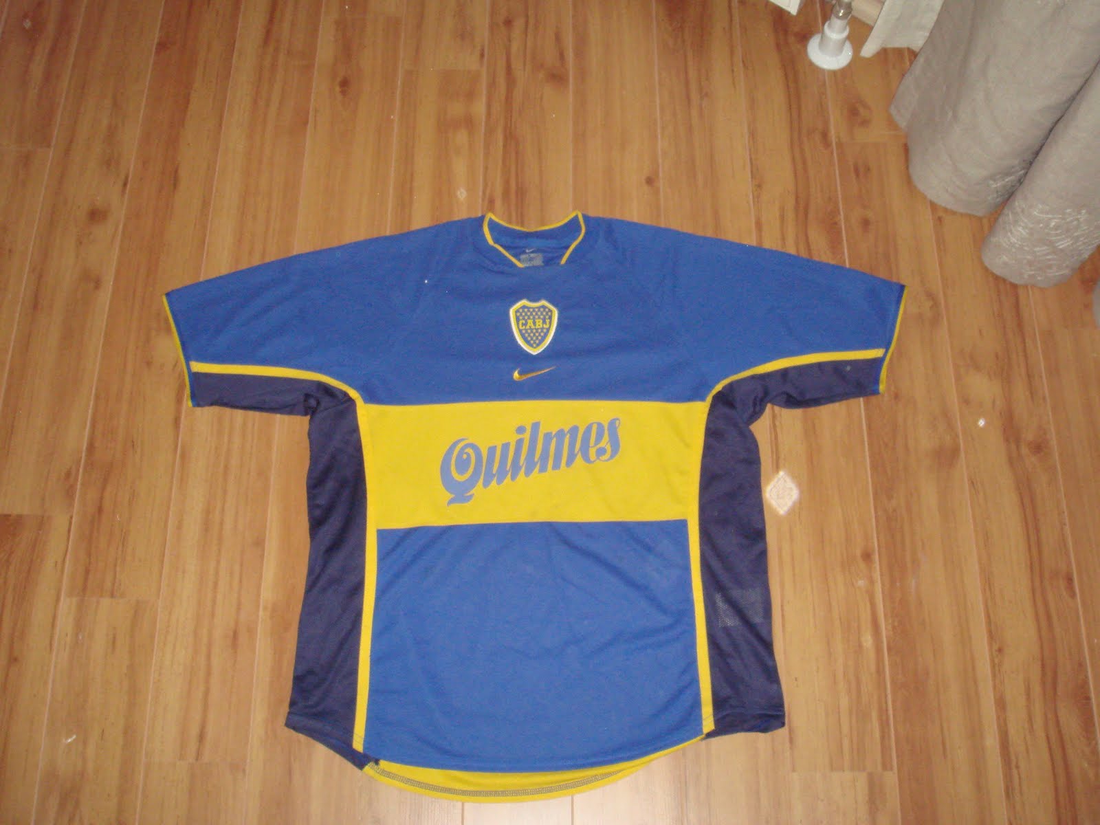 [Boca+Juniors+2001+Home_ön.JPG]