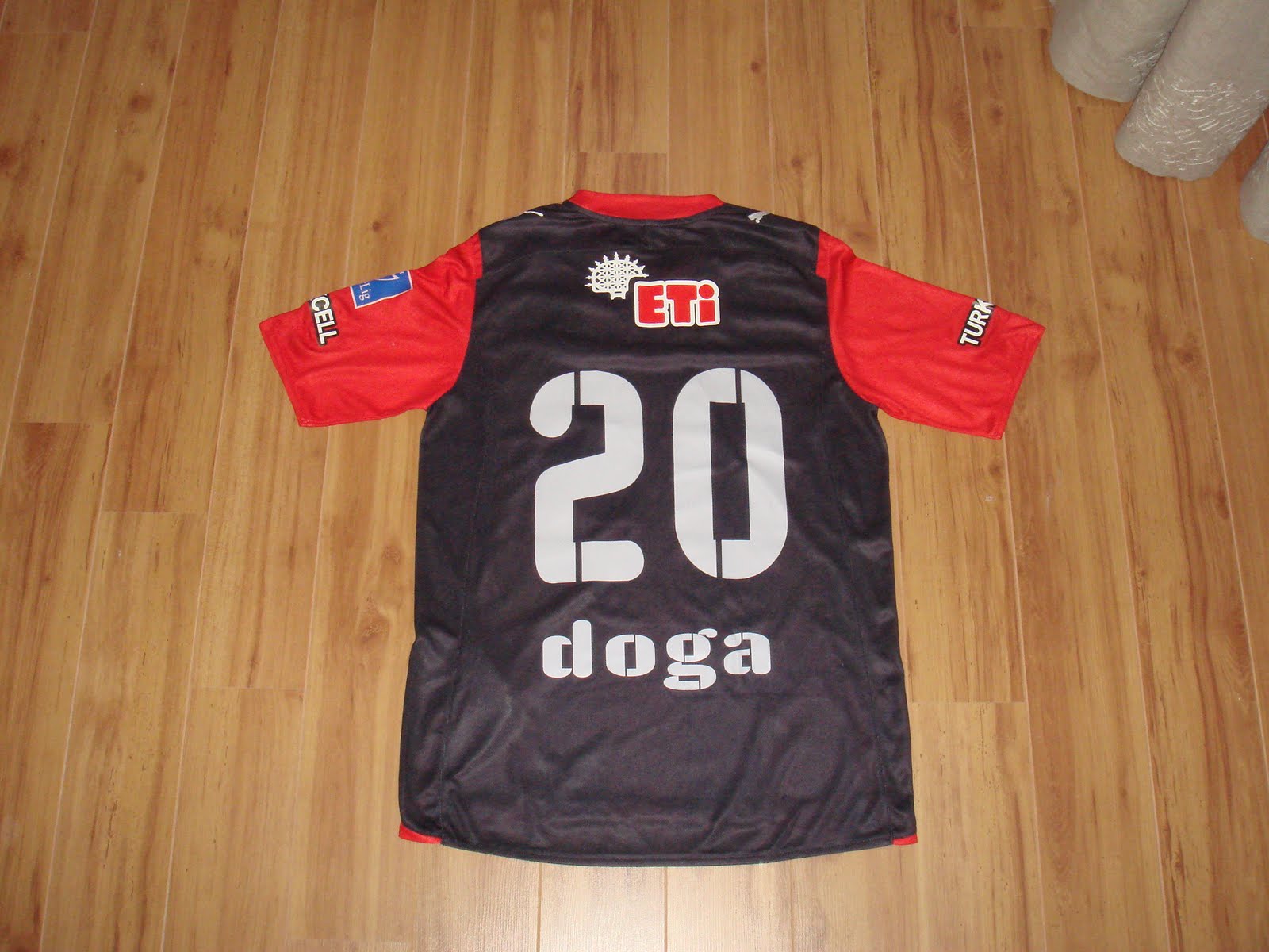 [Eskişehirspor_arka.JPG]