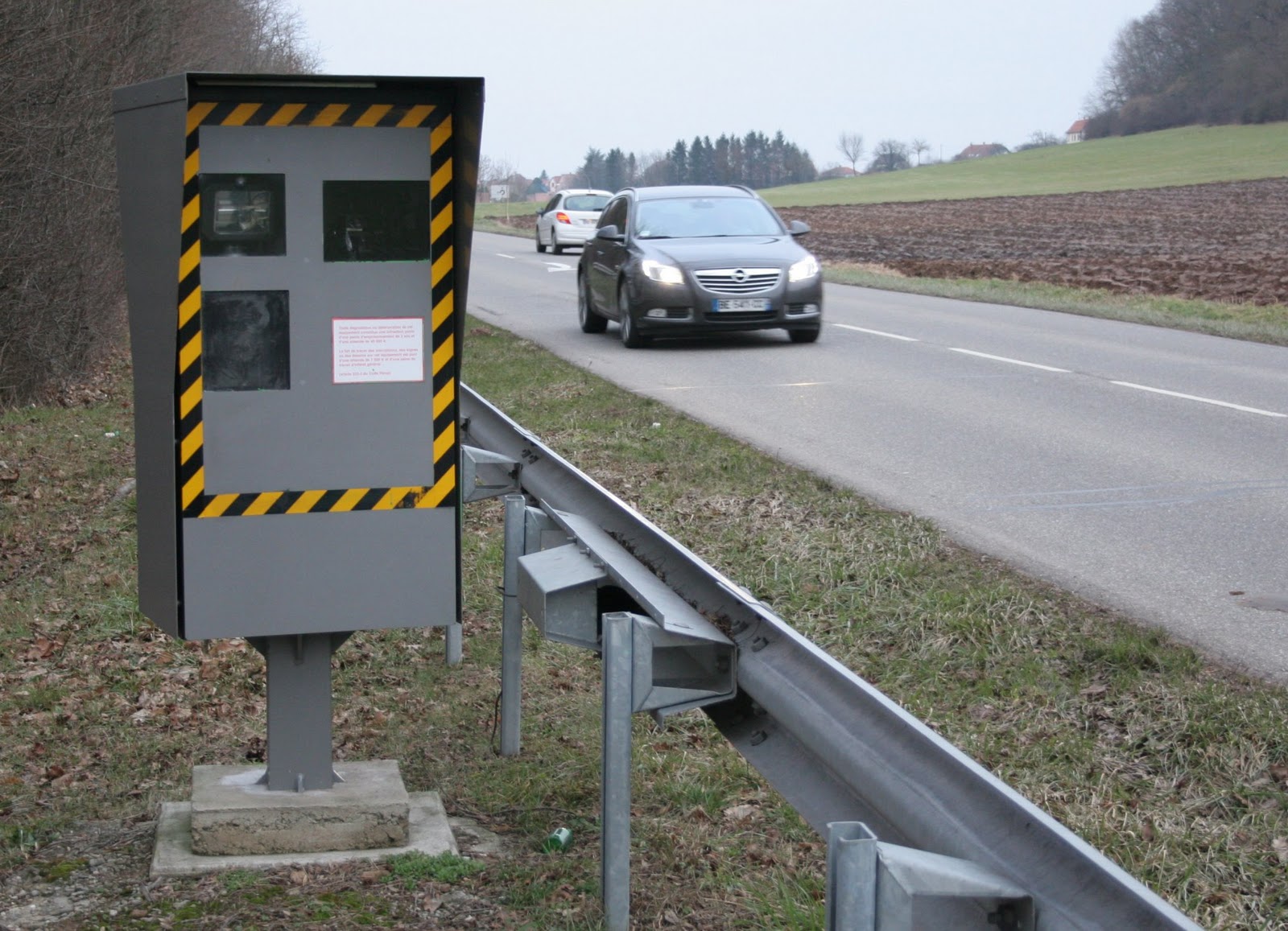 Frenchformation Driving In France RoundPoints, White Lines, and Lead