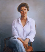 Portrait of Ms Laura Lynch