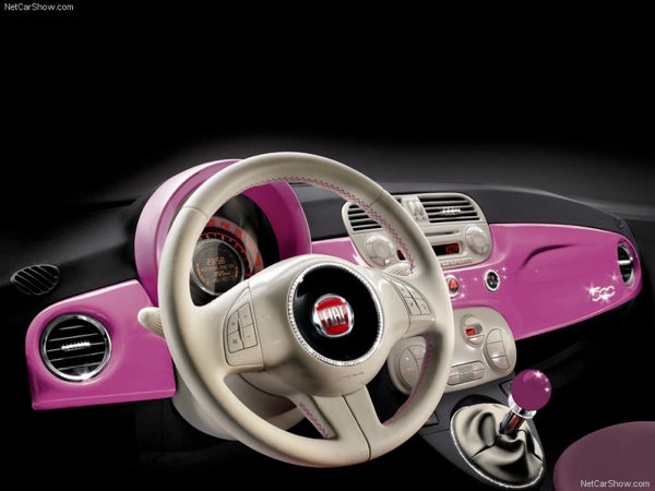 [Fiat-500_Barbie_Concept_03.jpg]