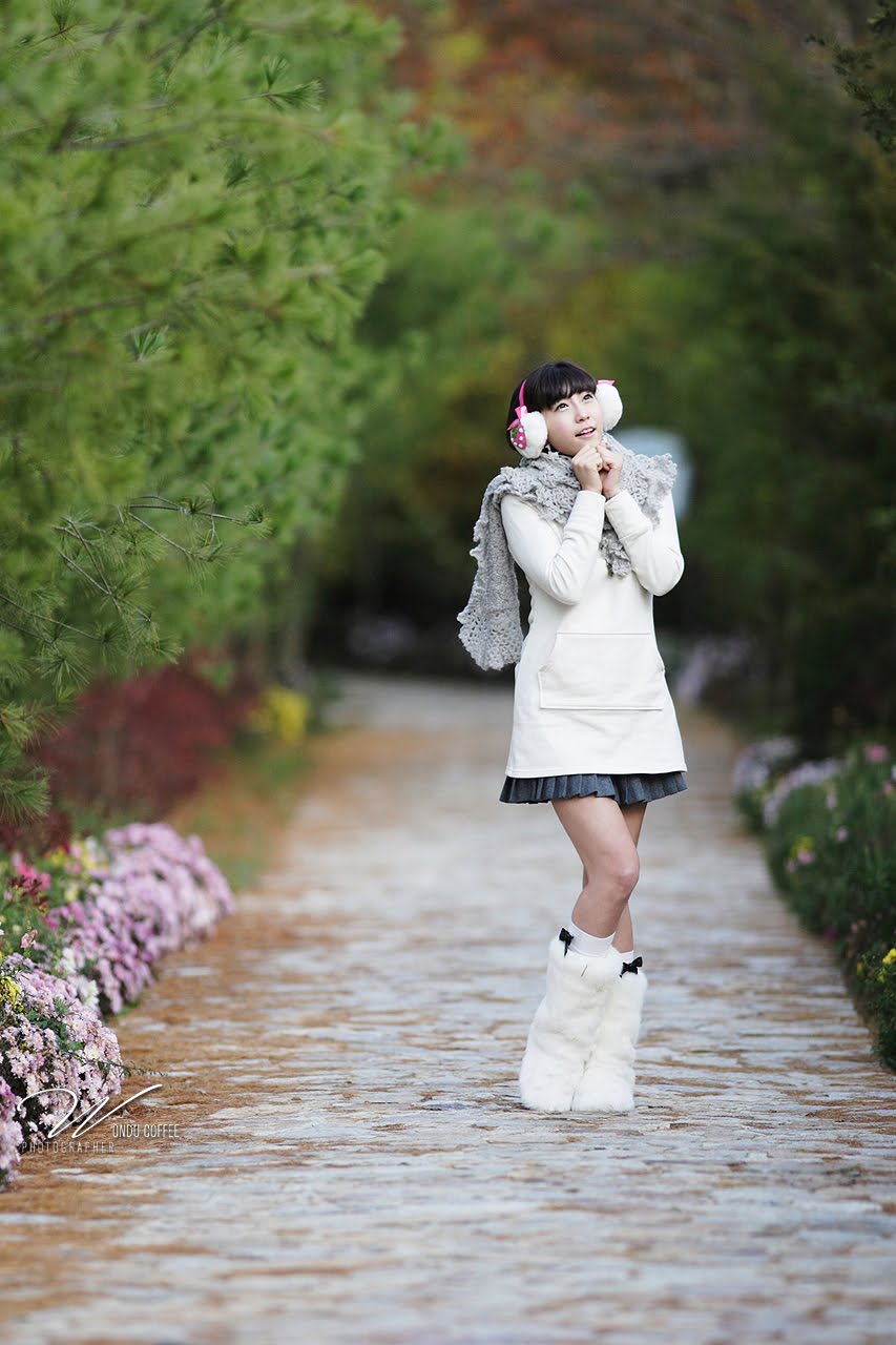 [gu-ji-sung-strawberry-ear-muffs-03.jpg]