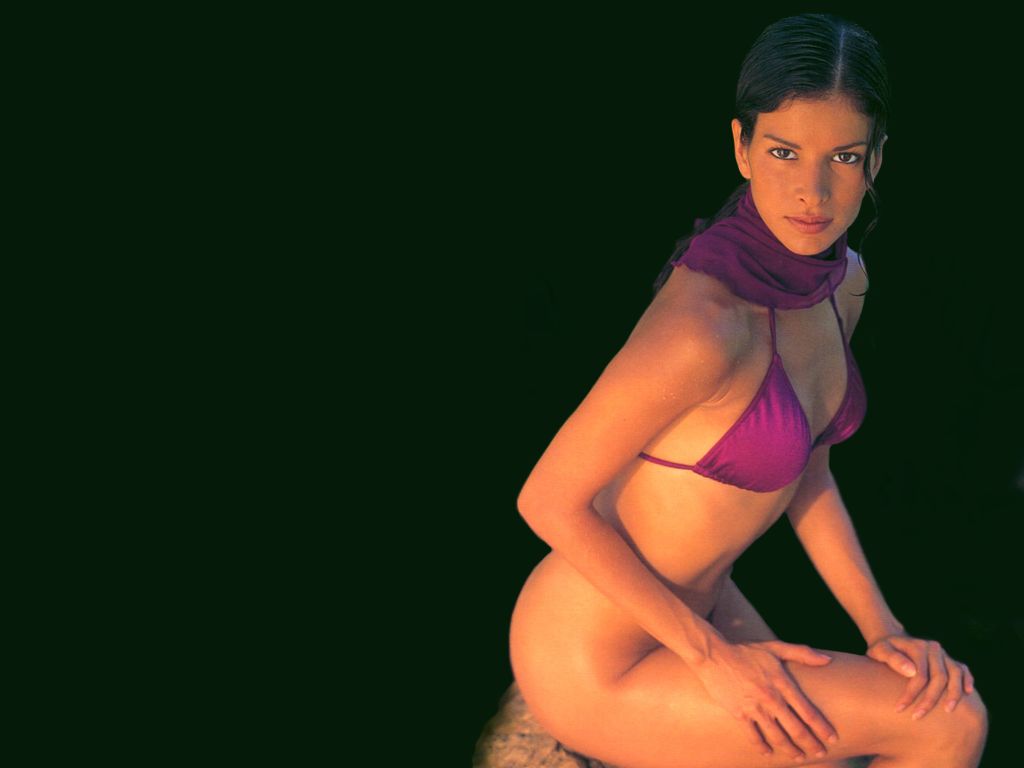 [Patricia-Velasquez-12.JPG]