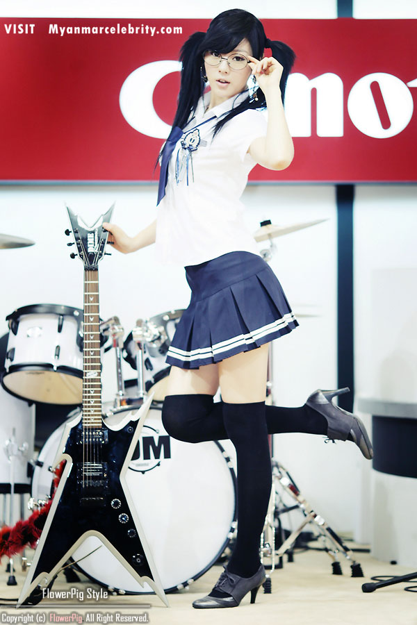 [Hwang-Mi-Hee-School-Girl-Style-Four-3.jpg]