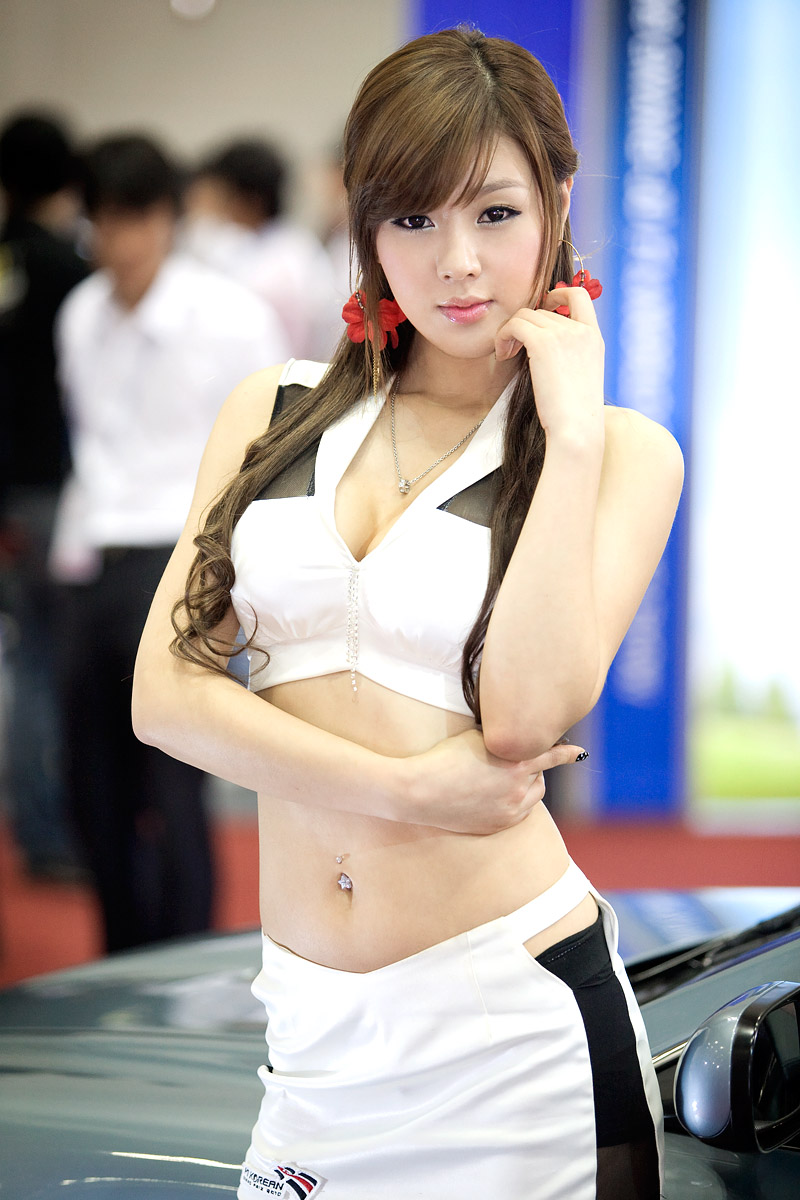 [hwang-mi-hee-gwangju-motor-show-23.jpg]