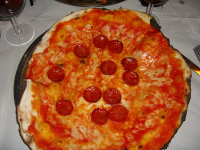 Pizza - Page 2 Rome+Roma+Pizzeria+da+Buffeto+pizza+salame