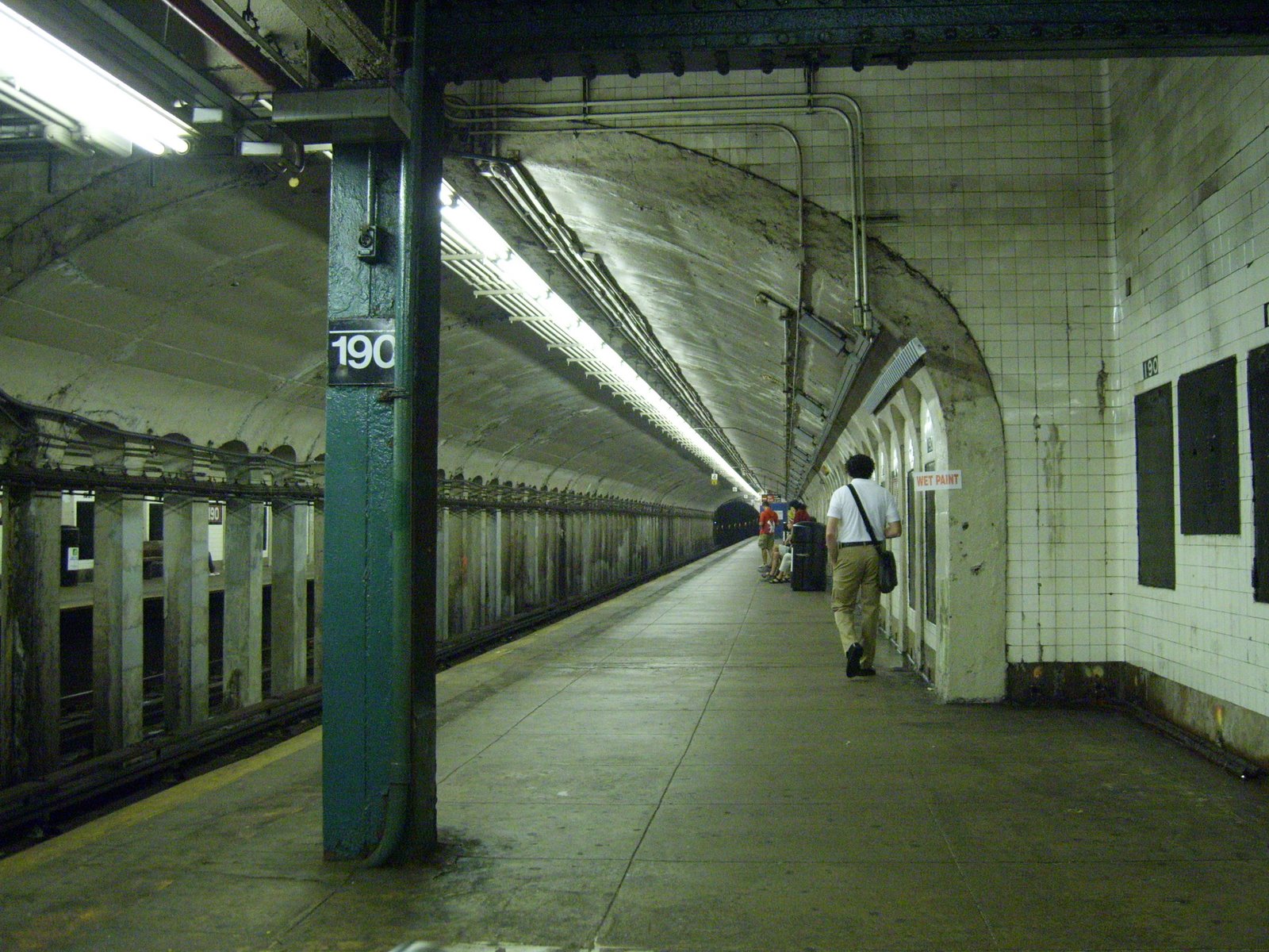 [DSCI0029.JPG]