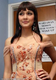 luna maya hot sexy pic tidak luna maya bugil / telanjang / ngentot