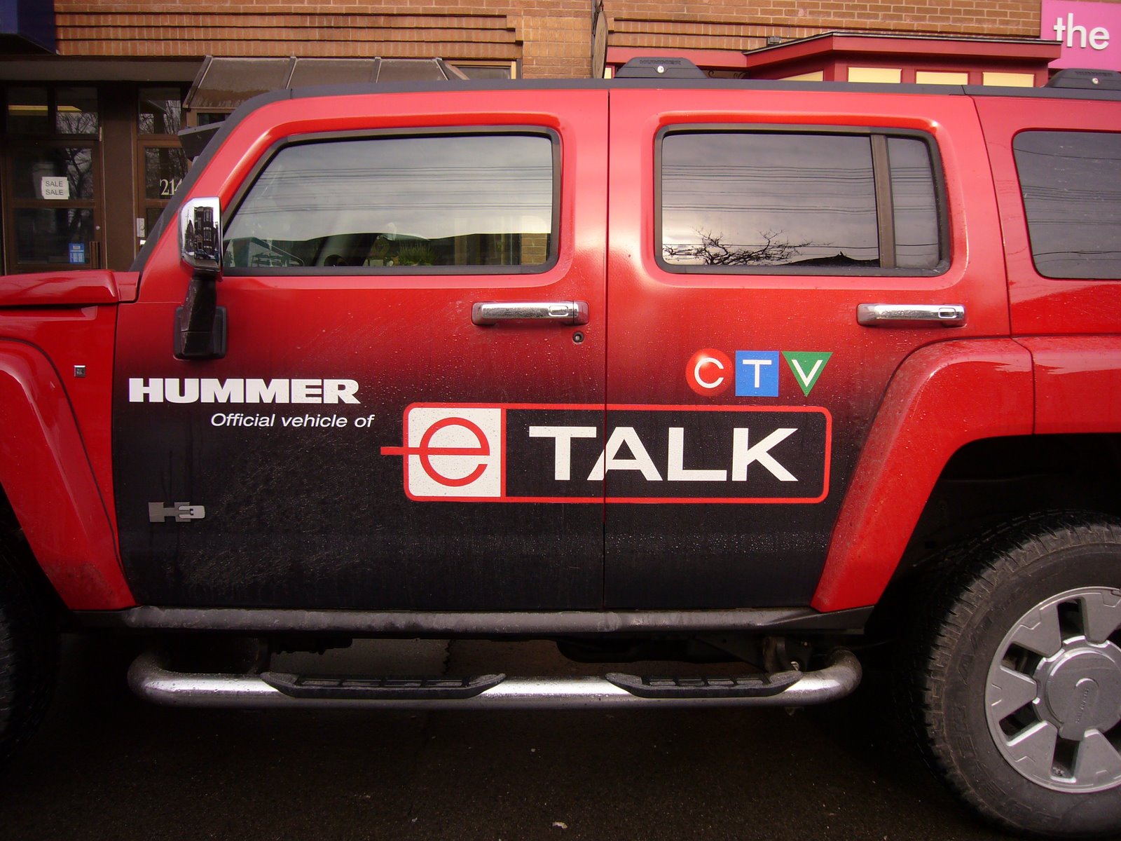[Hummer,+official+vehicle+of+'eTalk'.JPG]