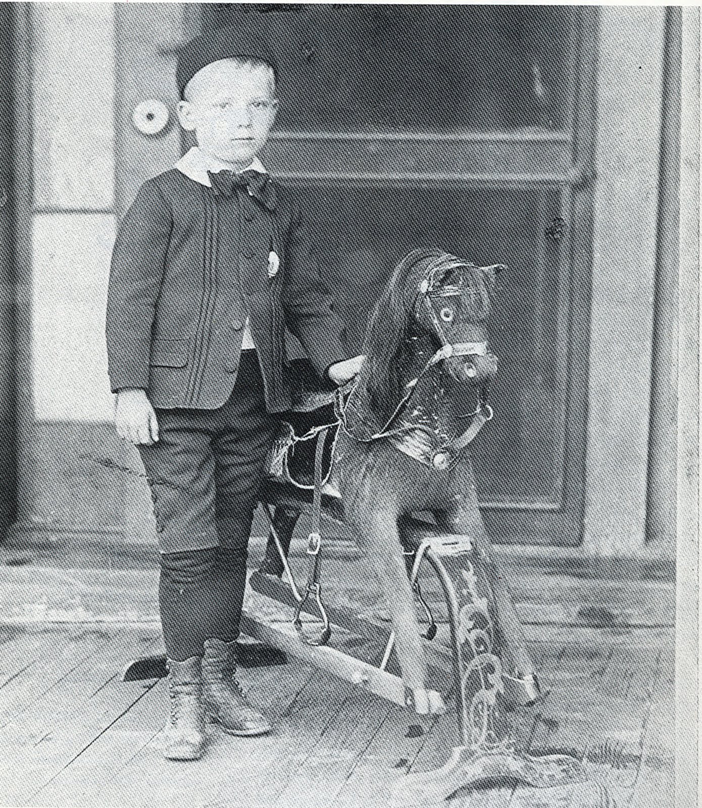 [rocking+horse+antique+photo.jpg]