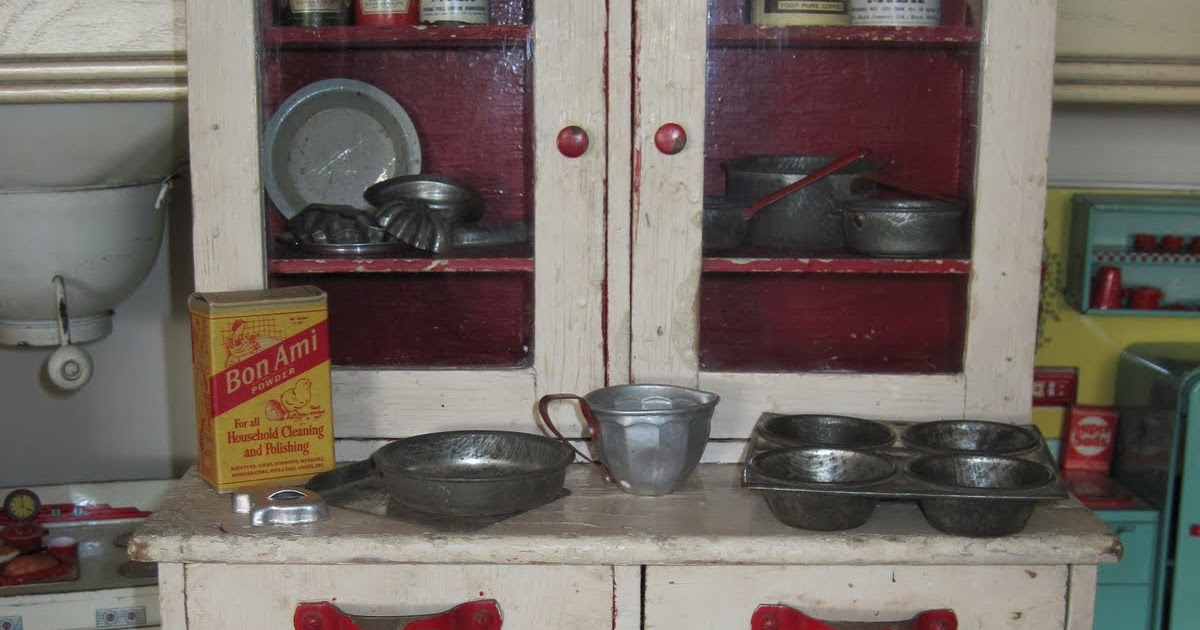 Tracy's Toys (and Some Other Stuff) Antique Toy Kitchen Cupboard