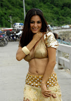 Shradha Arya- BollywoodGo.com