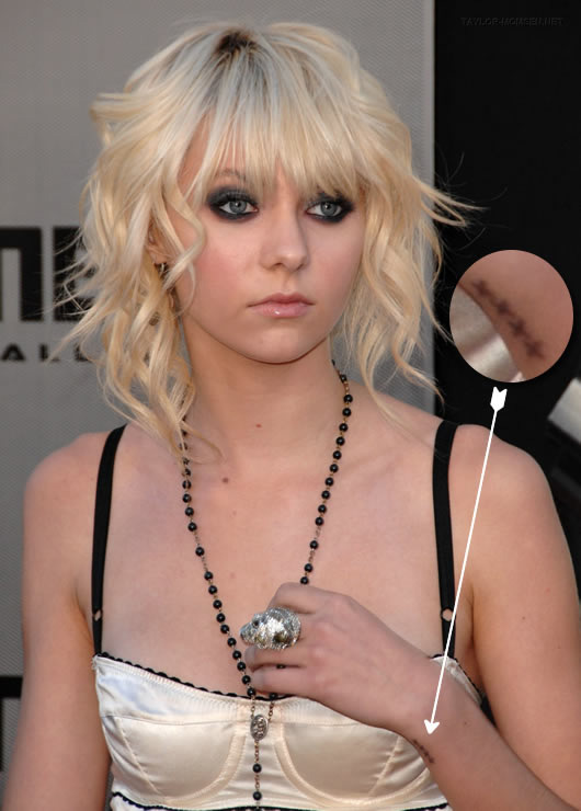 Memoirs of a redhead: ... Taylor Momsen