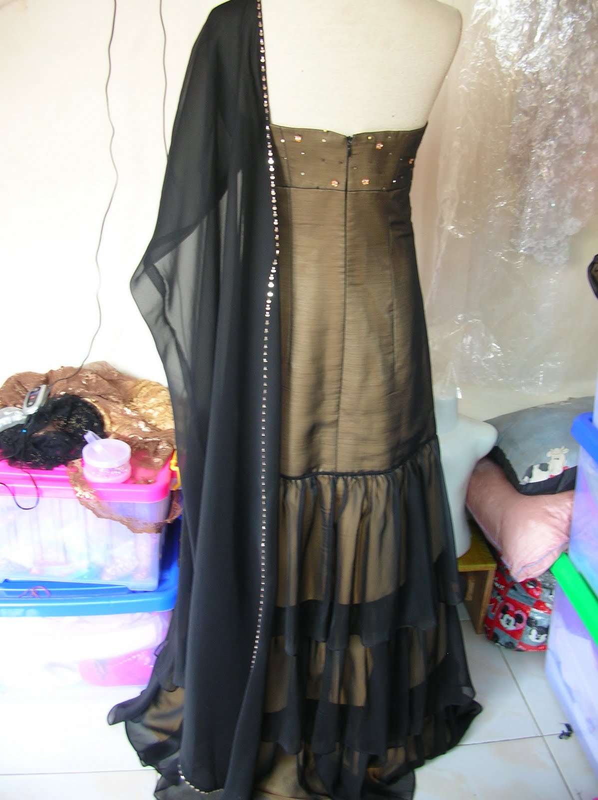 Payet Gaun Pesta Desain Baju Pesta, Kebaya Modern dan Payet Gaun Pesta Desain Baju Pesta, Kebaya Modern dan