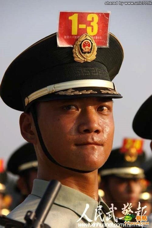http://4.bp.blogspot.com/_EHi0bg7zYcQ/TI48OP7vykI/AAAAAAAAB3c/4O4WfRPzX8k/s1600/chinese_soldiers_06.jpg