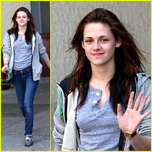 kristen stewart twilight stills kristen stewart twilight stills