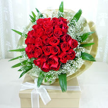 36 Red Roses Handbouquet @ $148... Elegant & Classy Bouquet...