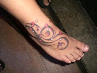 pretty foot tattoos. Stars on