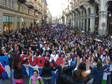 [demo_oct30_08_turin.jpg]