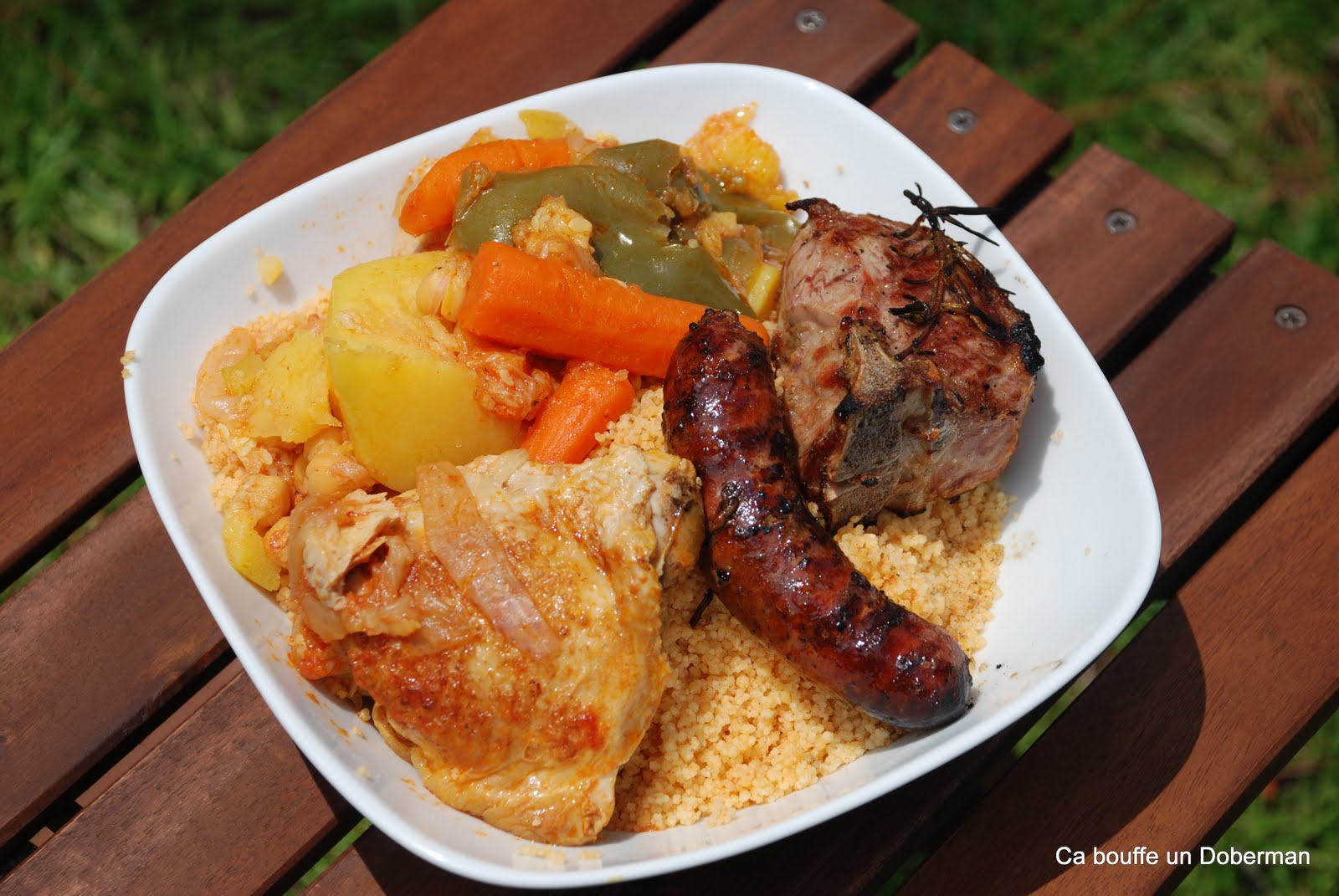 Ca bouffe un Doberman Couscous