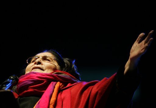 [574-Obit_Mercedes_Sosa.sff.standalone.prod_affiliate.58.jpg]