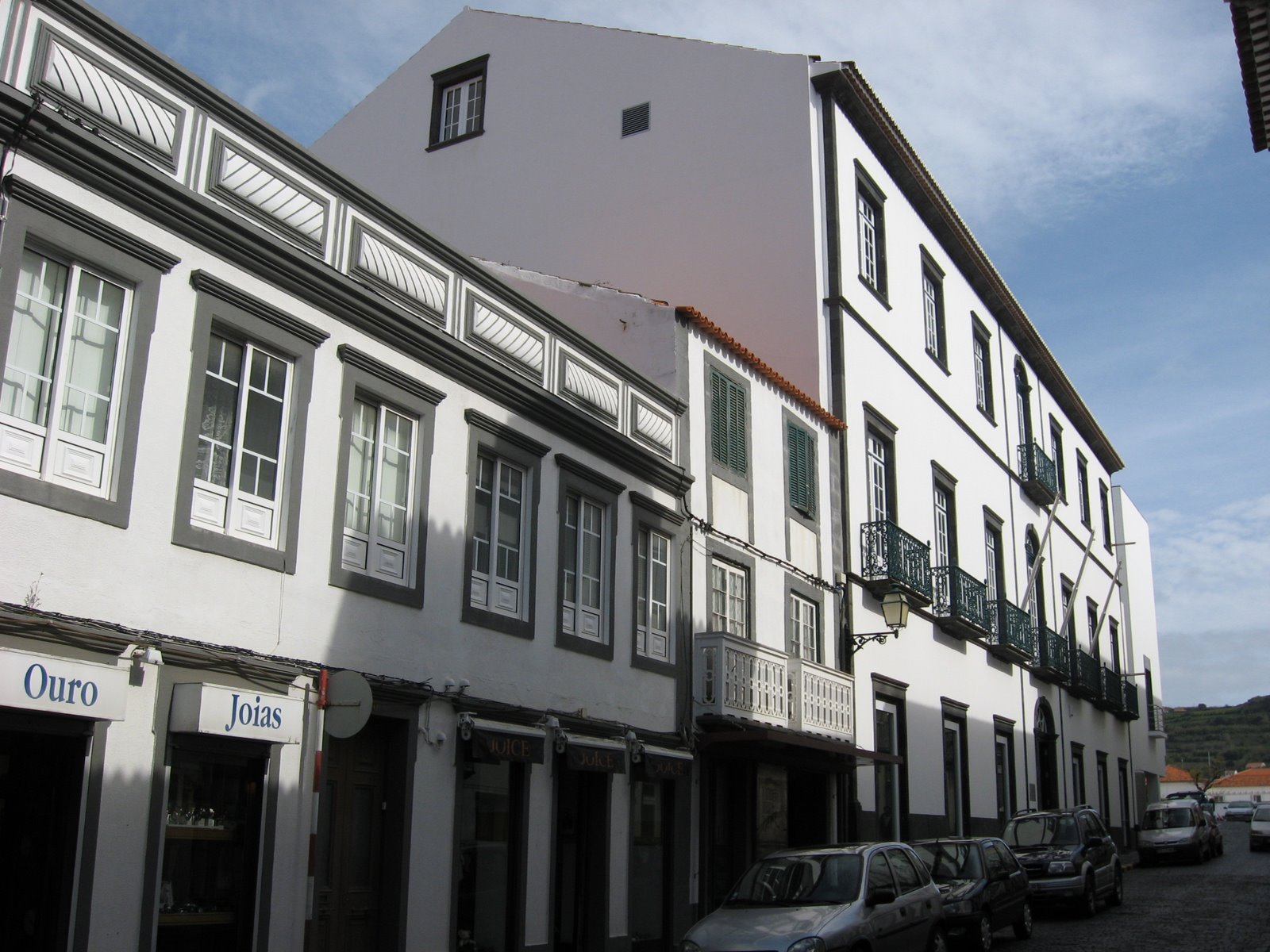 [biblioteca_0204.JPG]