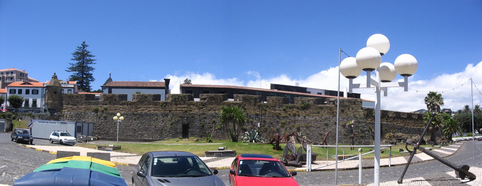 [Faial+216castelo.jpg]