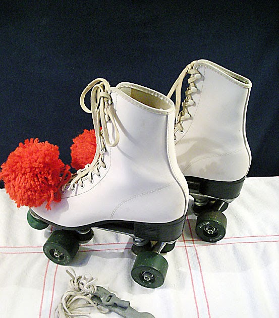 Vintage Goodness 1.0: I found some vintage roller skates - and I'm still in  one piece!