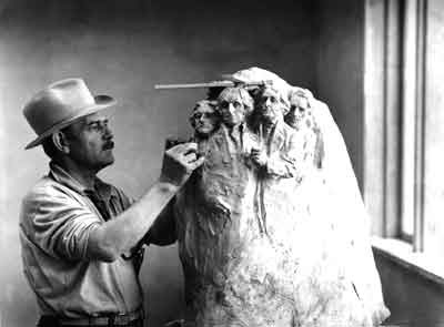 Building Mt Rushmore