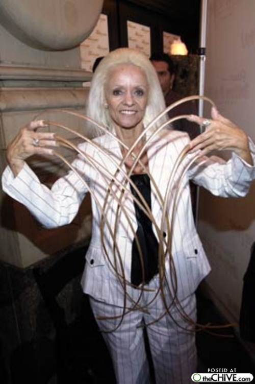 [longets-fingernails-lee-redmond-1.jpg]