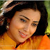 Shriya turns plain Jane in Kutty