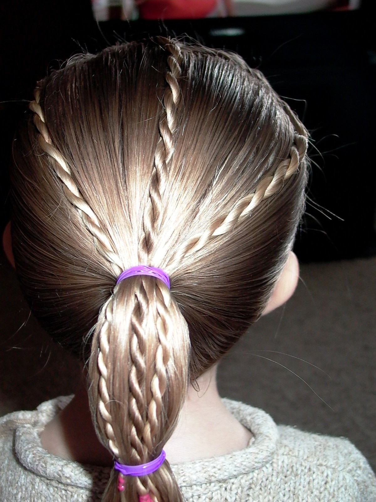 How+to+do+a+daisy+chain+braid