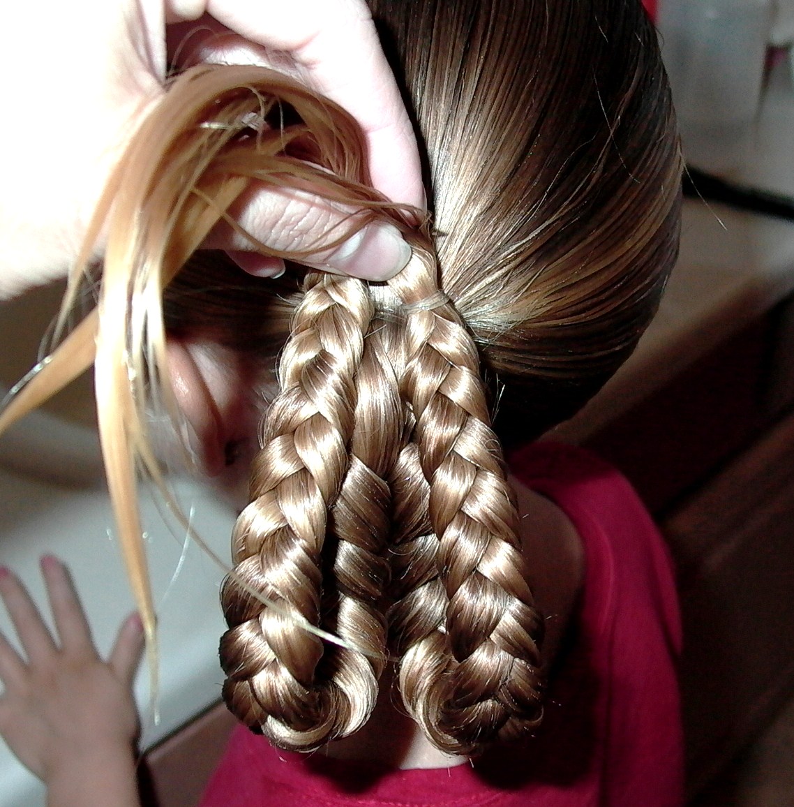 How+to+do+a+daisy+chain+braid