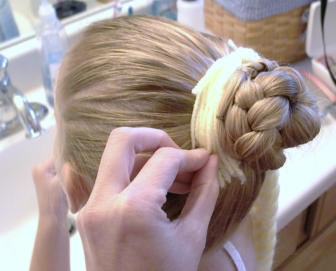 How+to+do+a+daisy+chain+braid