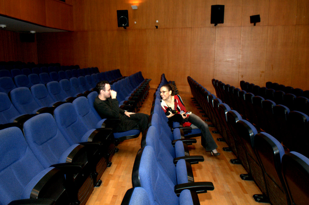 [_CTR9801-739273.jpg]