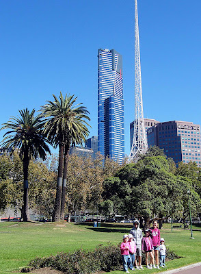 IGNORE:you DON'T have to scroll trough "el kabong/billy" SPAM - Page 2 Halfdozen+with+Eureka+Tower+and+Spire