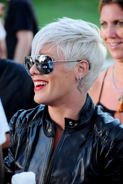 Pink Hairstyle pink hairstyles 2010. Pink Hairstyle