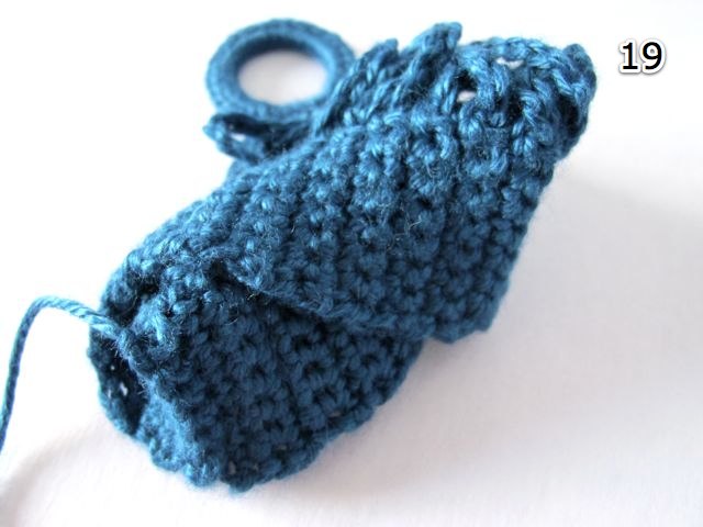 Wind Rose Fiber Studio: Tasseled Misers Purse ~ Crochet ...