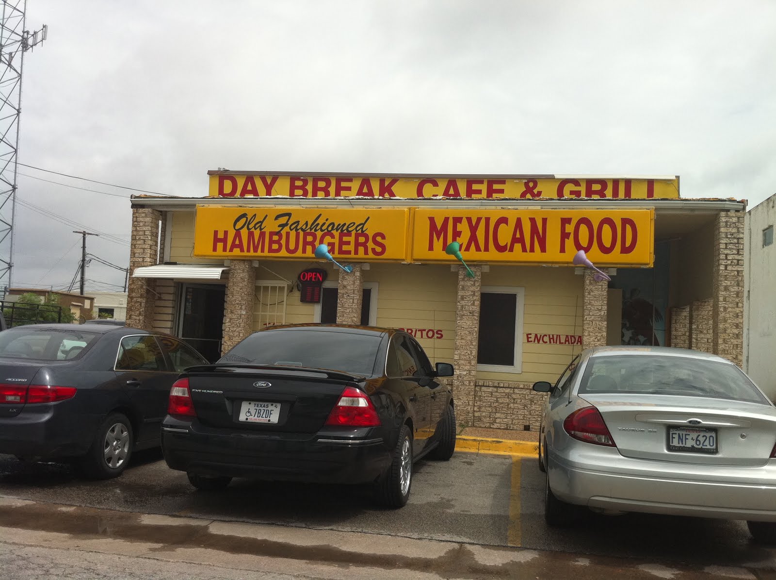 Burger Saturday Daybreak Cafe