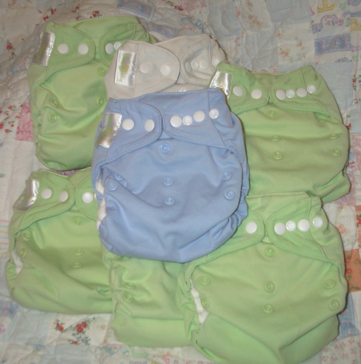 Diaper hook up